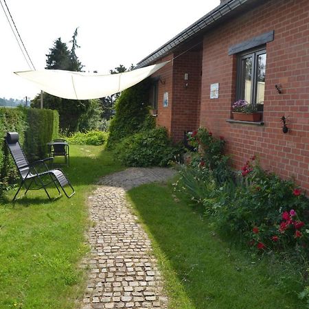 En Chapoisie Bed and Breakfast Ciney Εξωτερικό φωτογραφία