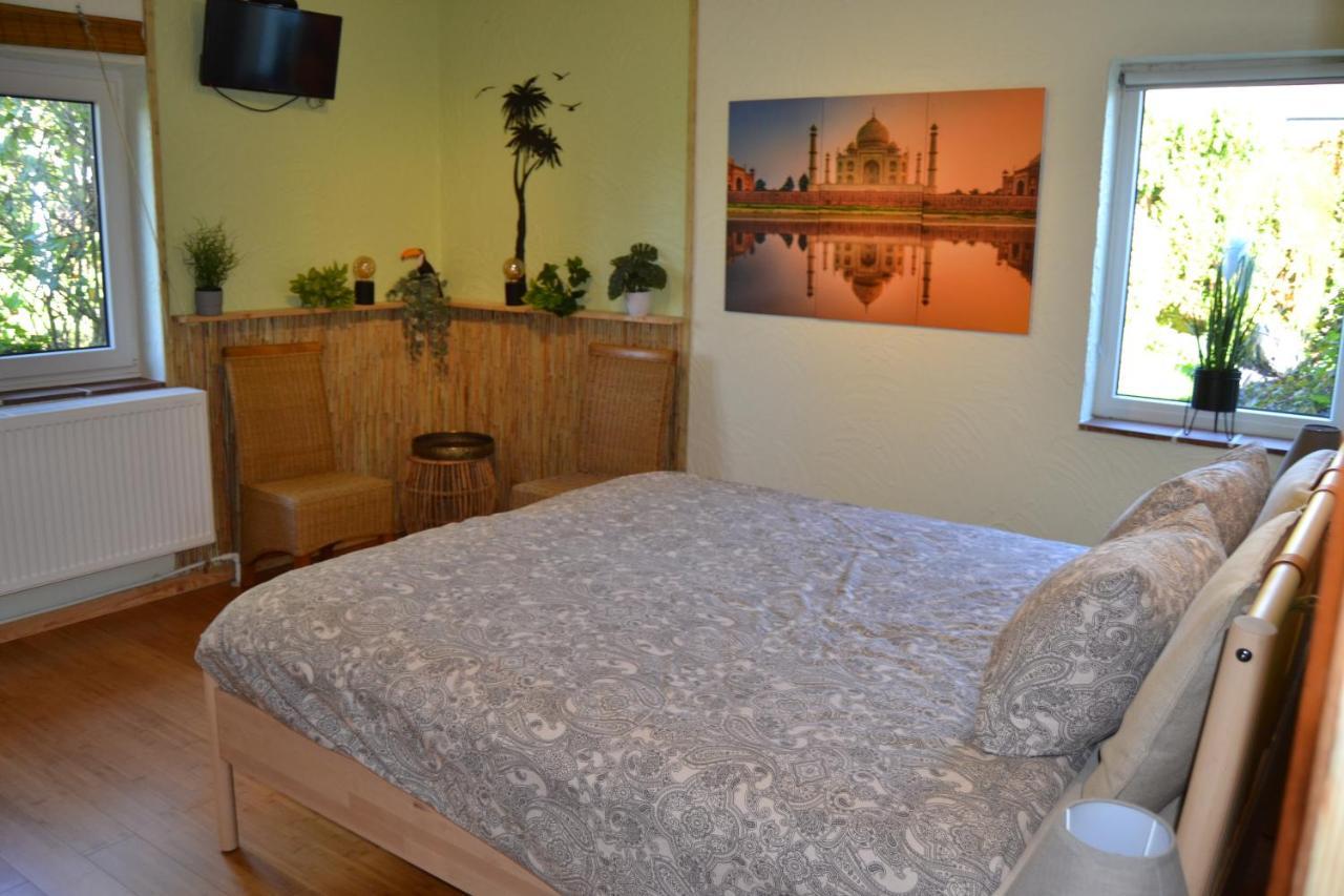 En Chapoisie Bed and Breakfast Ciney Εξωτερικό φωτογραφία